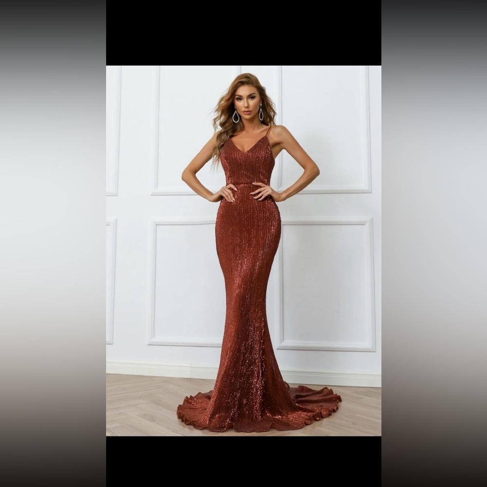 Formal mermaid sequence dress